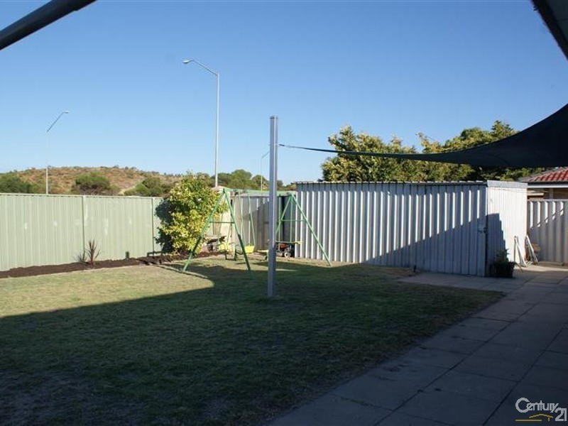 14 Kilmeny Loop, Warnbro WA 6169