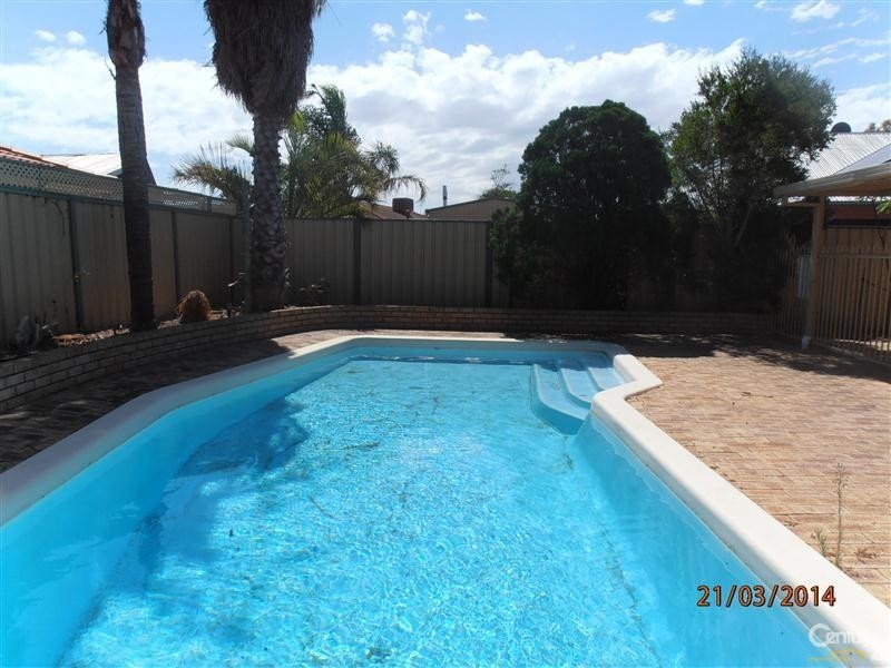 37 Woodbridge Drive, Cooloongup WA 6168