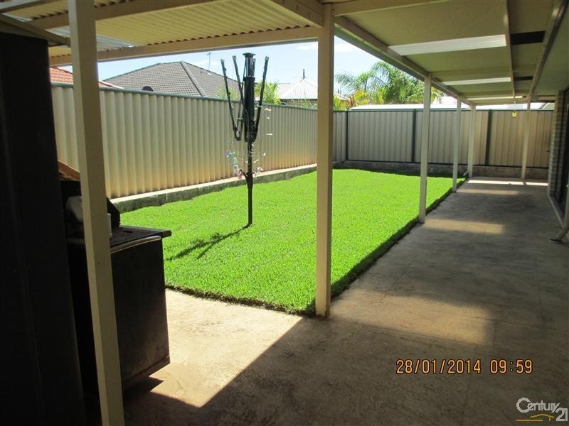 7 Wittecarra Crescent, Port Kennedy WA 6172