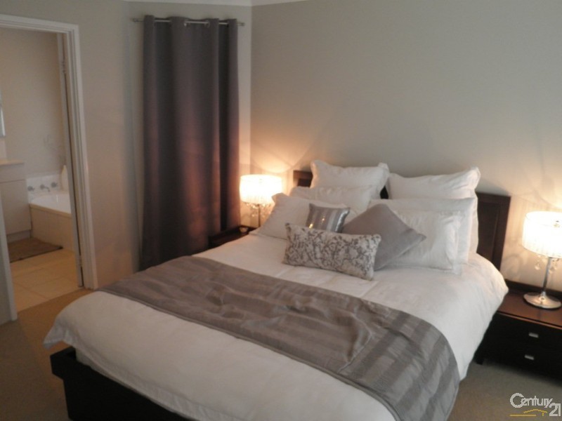 14 Uist Close, Port Kennedy WA 6172