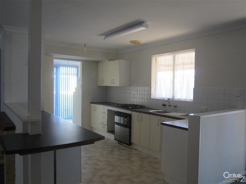 29 Studzor Street, Warnbro WA 6169