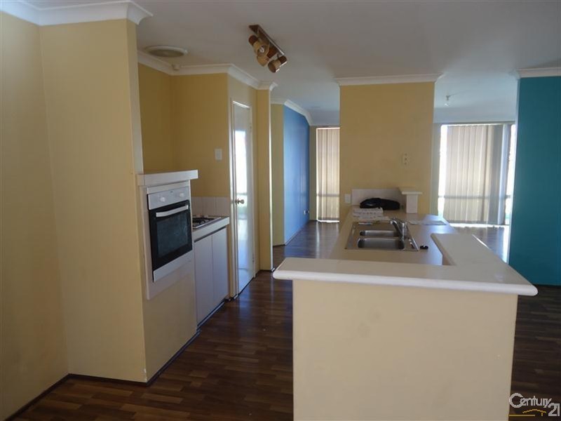 7 Kilmeny Loop, Warnbro WA 6169