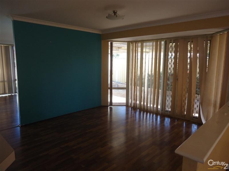 7 Kilmeny Loop, Warnbro WA 6169