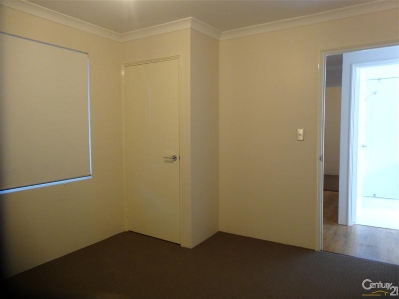 2 Cheney Loop, Secret Harbour WA 6173