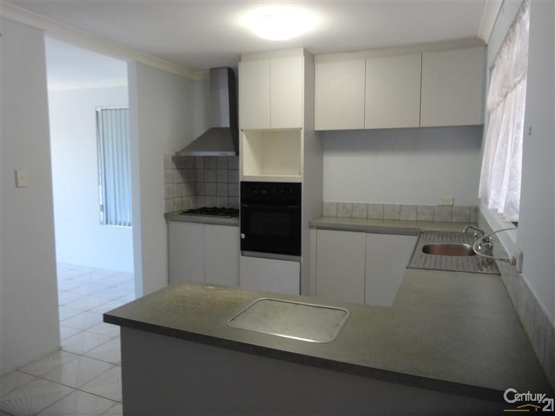 31 Nabberu Loop, Cooloongup WA 6168
