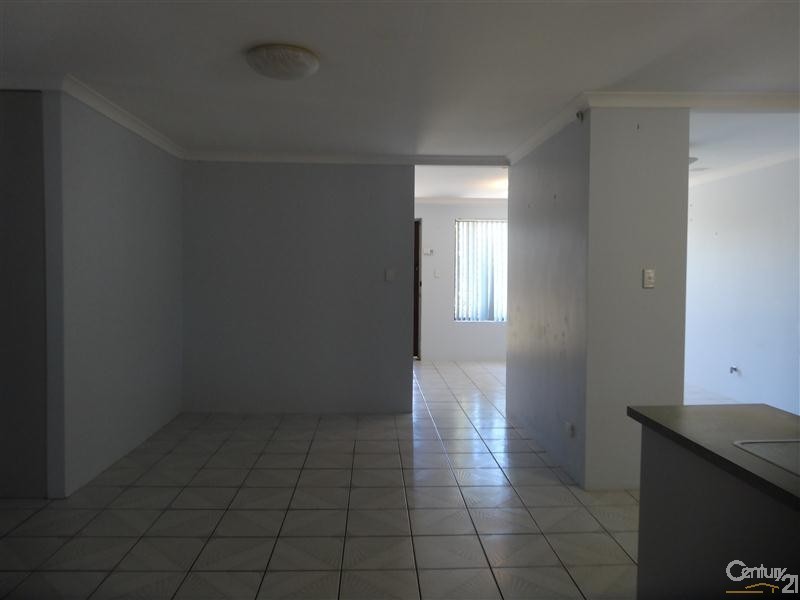 31 Nabberu Loop, Cooloongup WA 6168