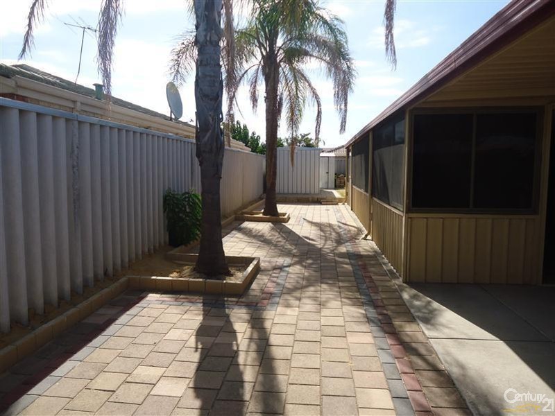 31 Nabberu Loop, Cooloongup WA 6168