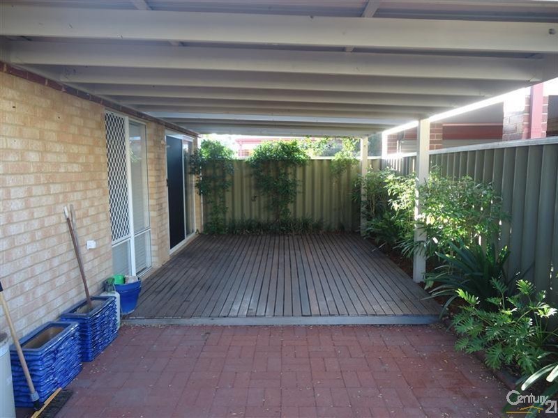 1/5 Cambridge Drive, Greenfields WA 6210