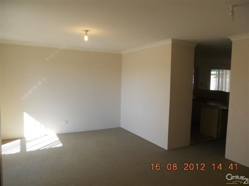 10 Narbonne Gardens, Port Kennedy WA 6172