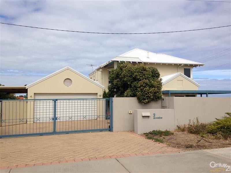 2 Arcadia Drive, Shoalwater WA 6169
