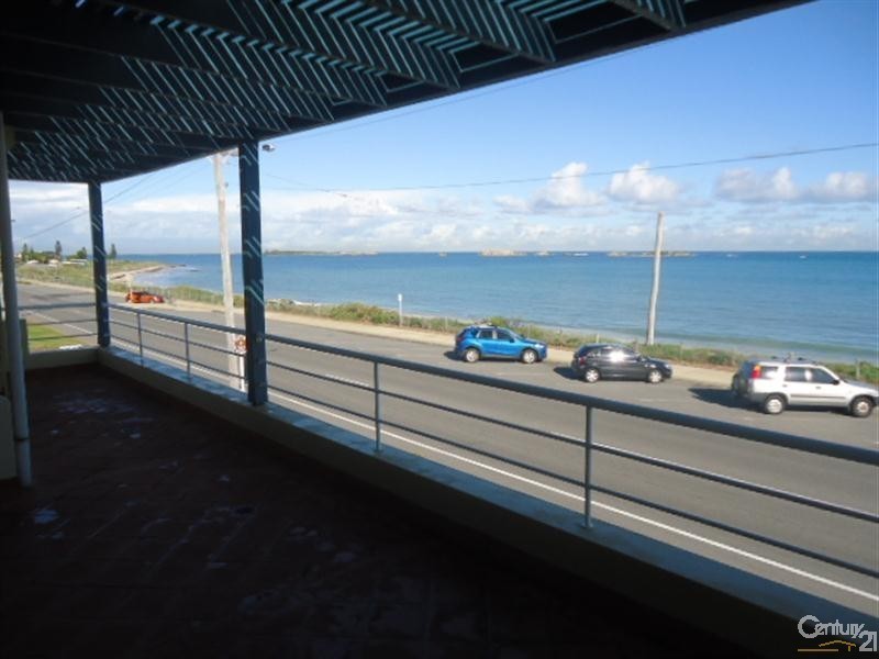 2 Arcadia Drive, Shoalwater WA 6169