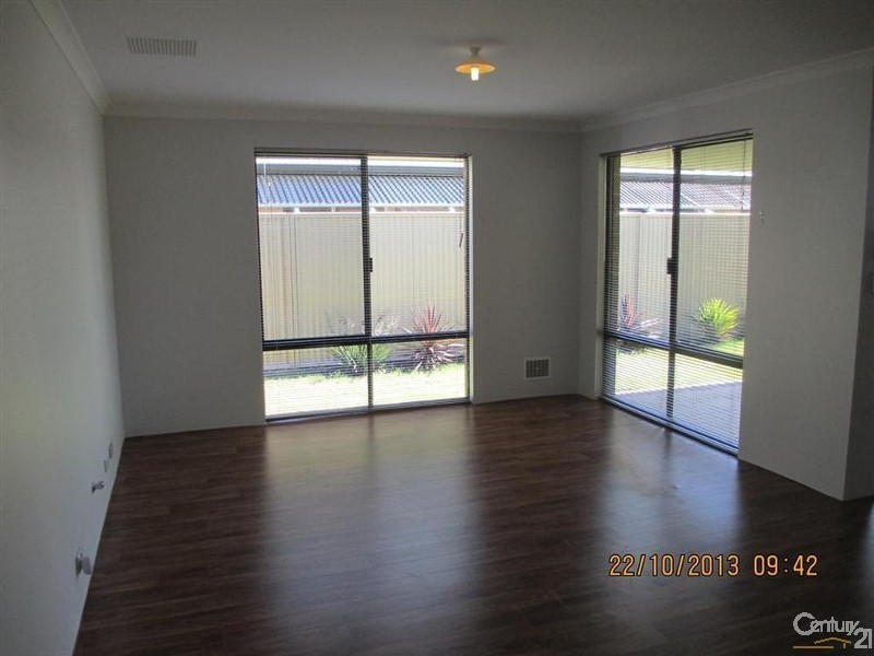 32 Sellafield Bend, Waikiki WA 6169