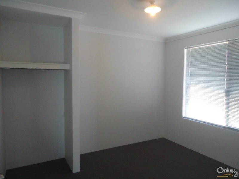 32 Sellafield Bend, Waikiki WA 6169