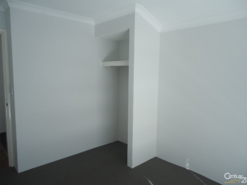32 Sellafield Bend, Waikiki WA 6169