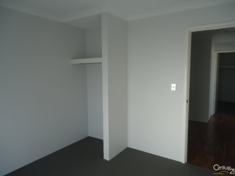 32 Sellafield Bend, Waikiki WA 6169