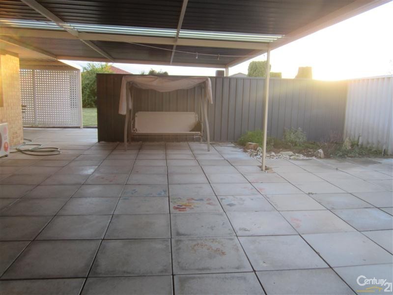 7 Dory Way, Warnbro WA 6169