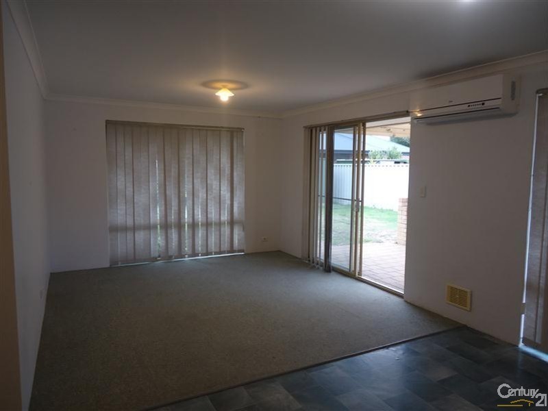 82 Chelmsford Avenue, Port Kennedy WA 6172