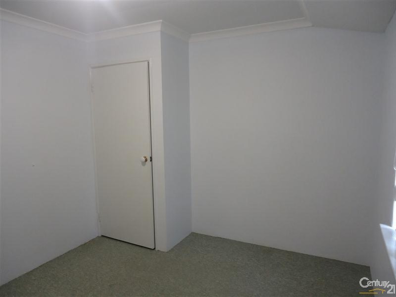 82 Chelmsford Avenue, Port Kennedy WA 6172