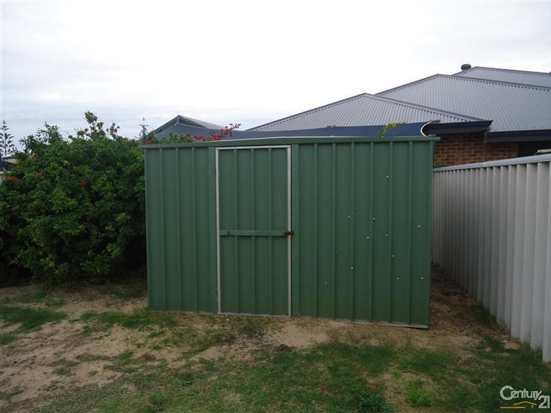 82 Chelmsford Avenue, Port Kennedy WA 6172