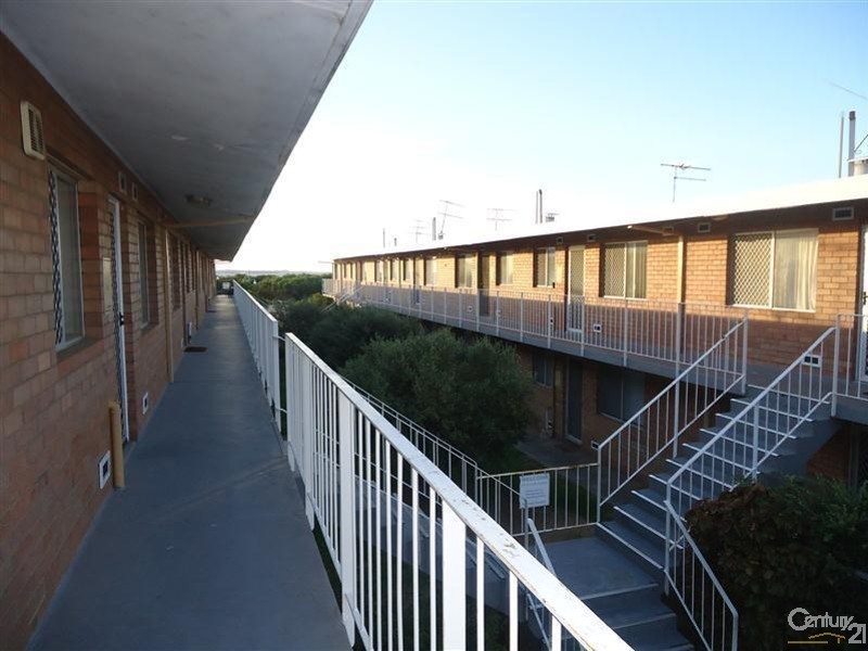 25/76 Kent Street, Rockingham WA 6168