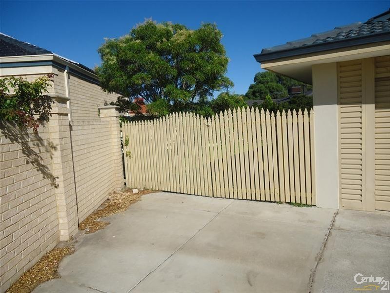 7 Mildura Place, Rockingham WA 6168