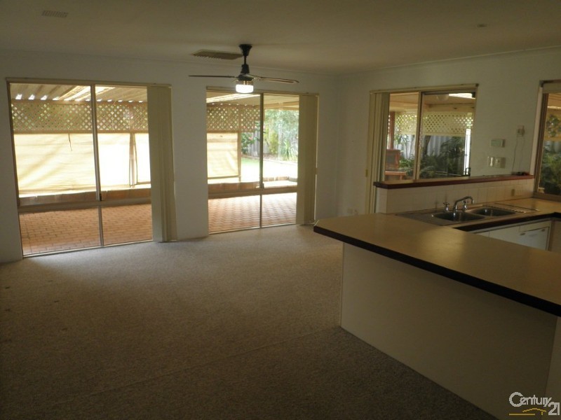 15  Montelimar Elbow, Port Kennedy WA 6172