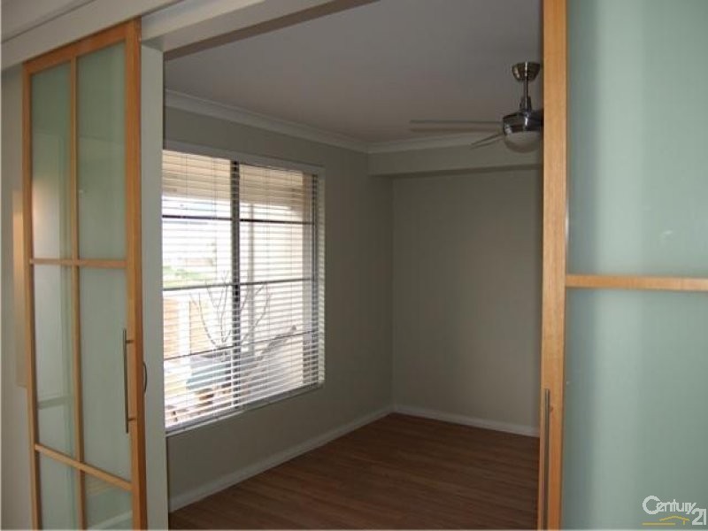 24 Salton Street, Secret Harbour WA 6173