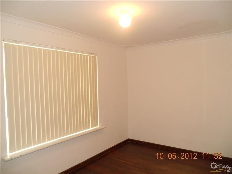 25 Biscayne Street, Safety Bay WA 6169