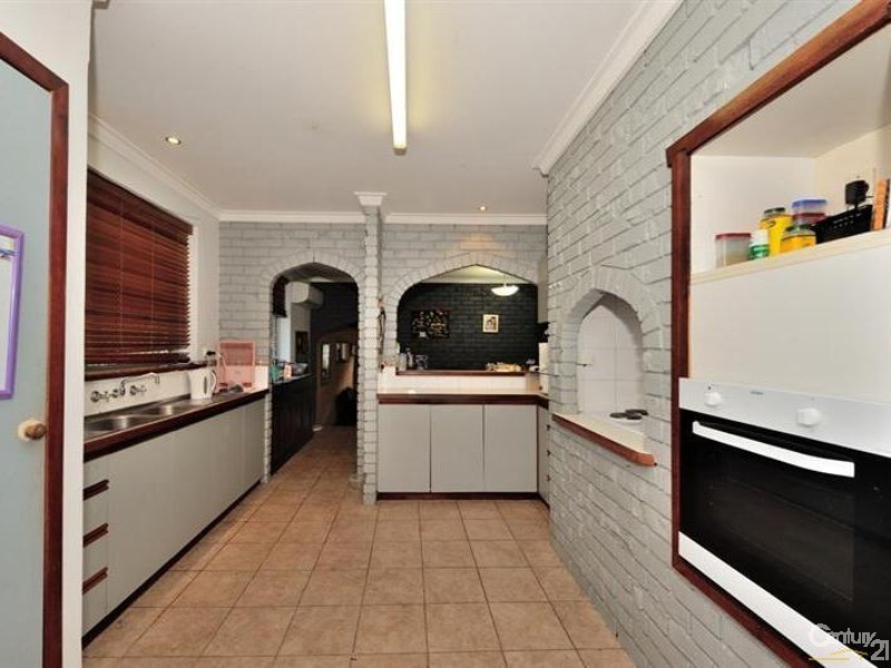 93  Fendam Street, Warnbro WA 6169