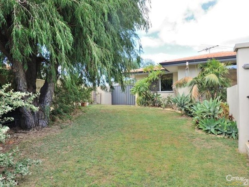 93  Fendam Street, Warnbro WA 6169