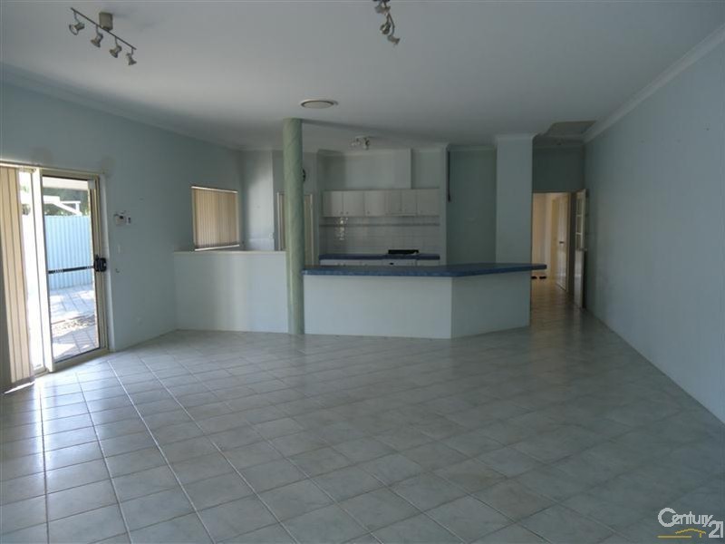 6 Vickery Street, Rockingham WA 6168