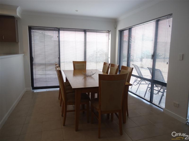 140 Foreshore Drive, Singleton WA 6175