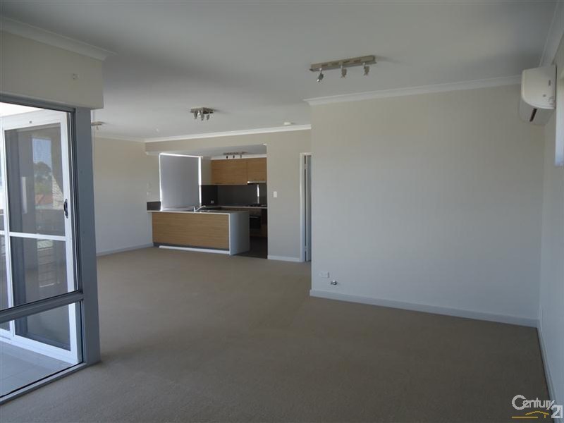 3/137 Kent Street, Rockingham WA 6168