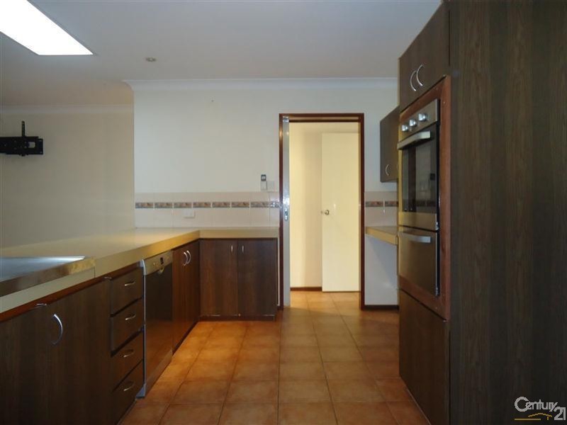 5 Tempest Place, Waikiki WA 6169