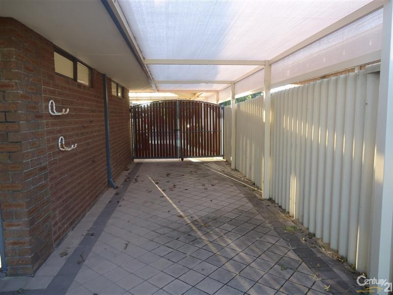 5 Tempest Place, Waikiki WA 6169