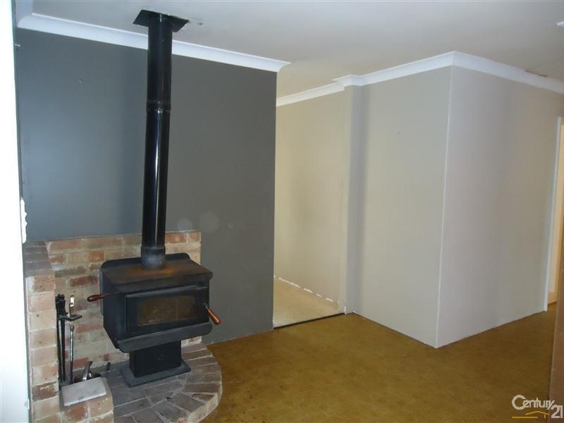 82 Seabrooke Avenue, Rockingham WA 6168