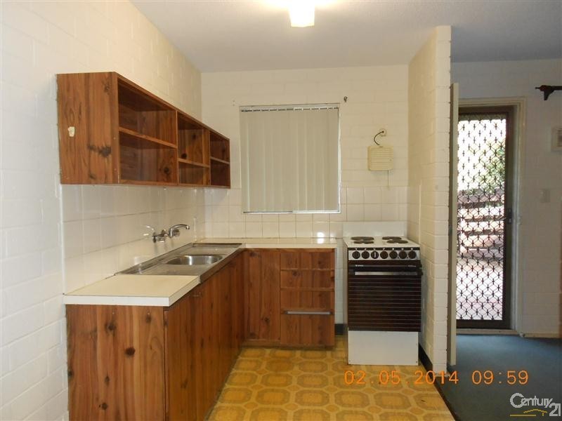 17/13 Merope Close, Rockingham WA 6168