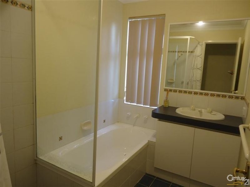 6/44 Gnangara Drive, Waikiki WA 6169