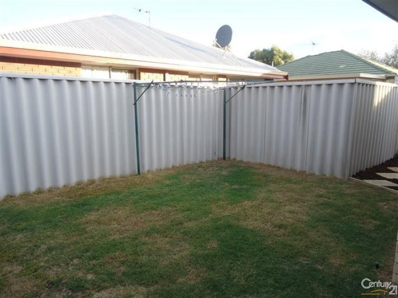 6/44 Gnangara Drive, Waikiki WA 6169