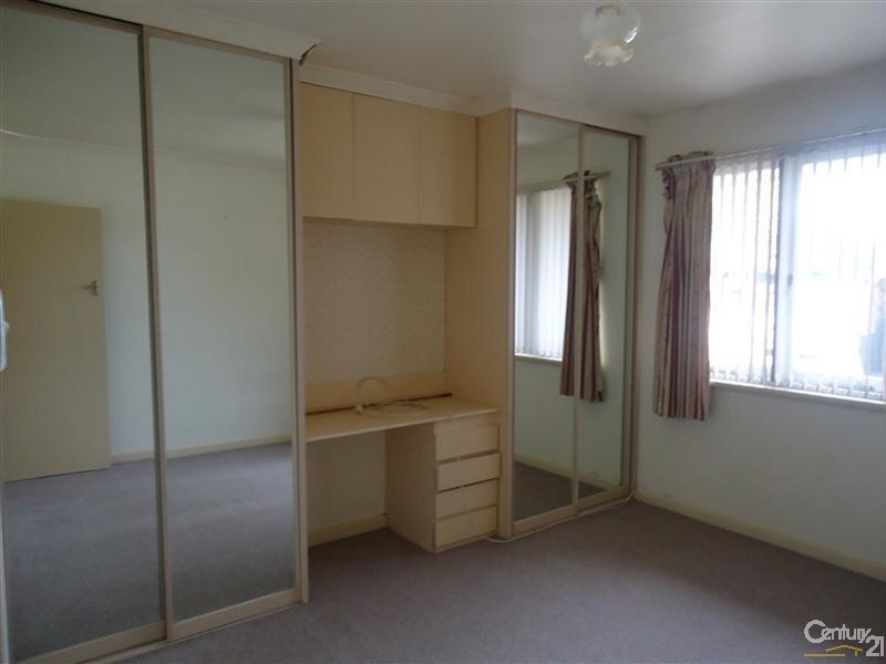 1/30-32 Griggs Way, Rockingham WA 6168