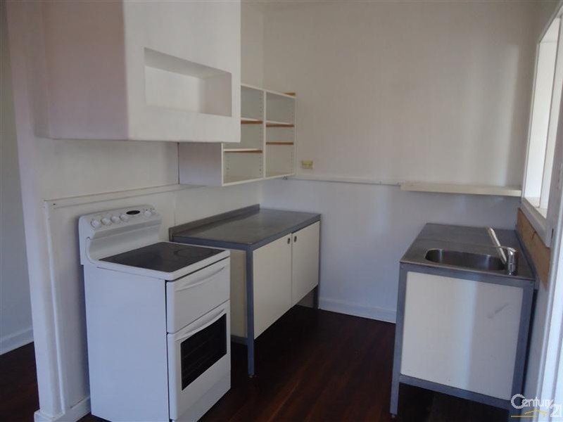 142A Lewington Street, Rockingham WA 6168