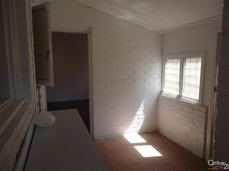 142A Lewington Street, Rockingham WA 6168