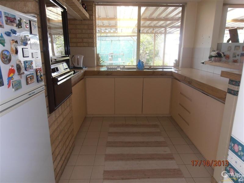 9 Diamantina Way, Rockingham WA 6168