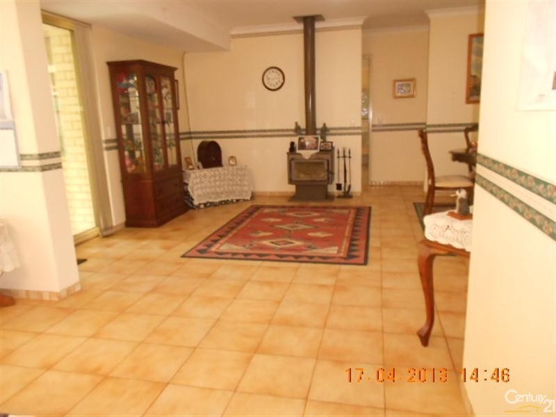 9 Diamantina Way, Rockingham WA 6168