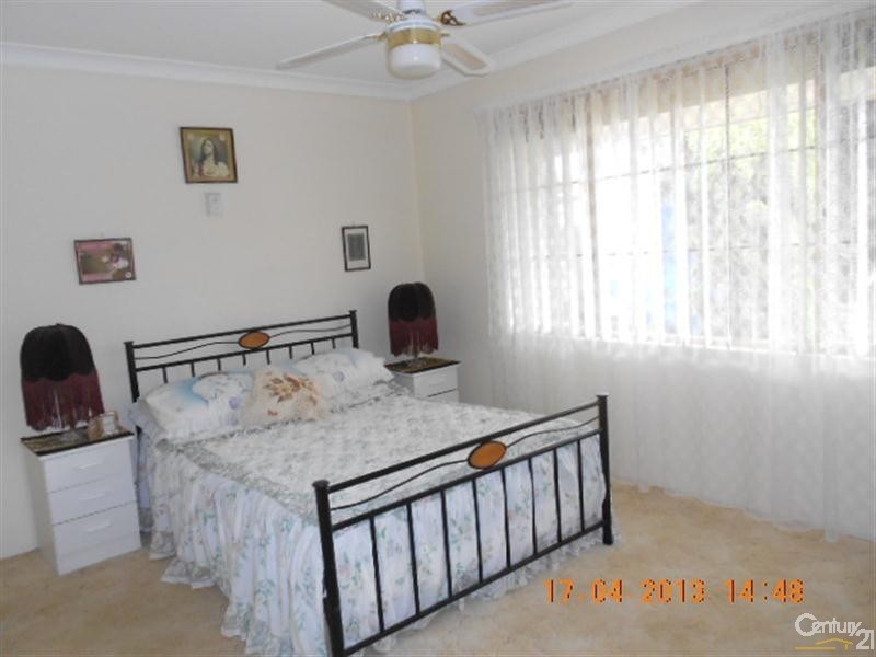 9 Diamantina Way, Rockingham WA 6168