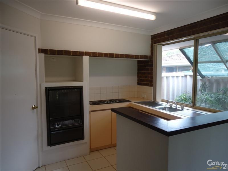 21 Lynda Crescent, Cooloongup WA 6168