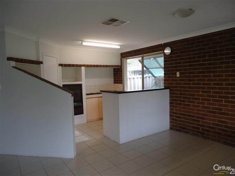 21 Lynda Crescent, Cooloongup WA 6168