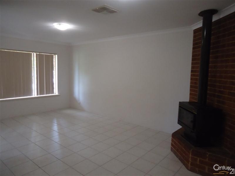 21 Lynda Crescent, Cooloongup WA 6168