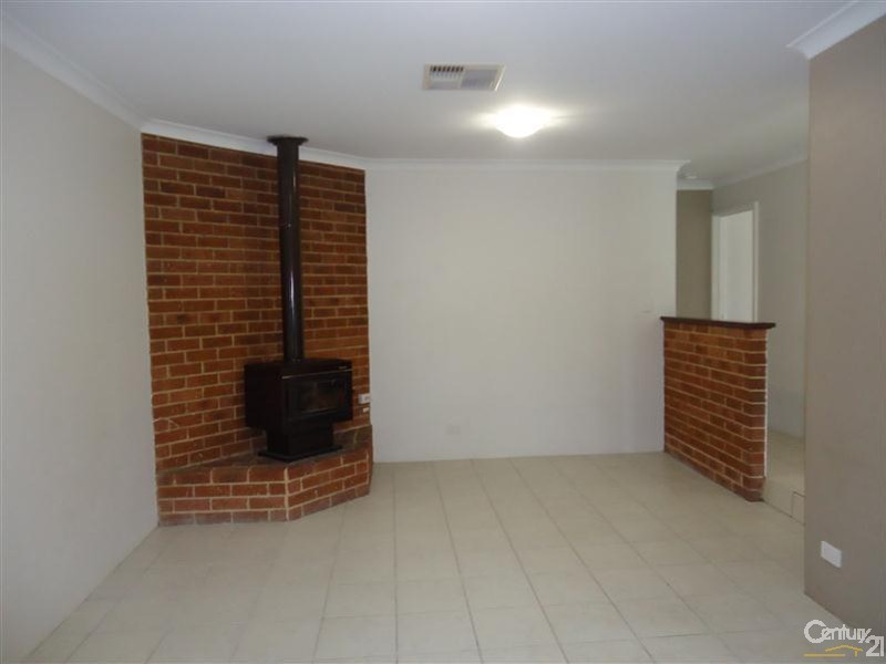 21 Lynda Crescent, Cooloongup WA 6168