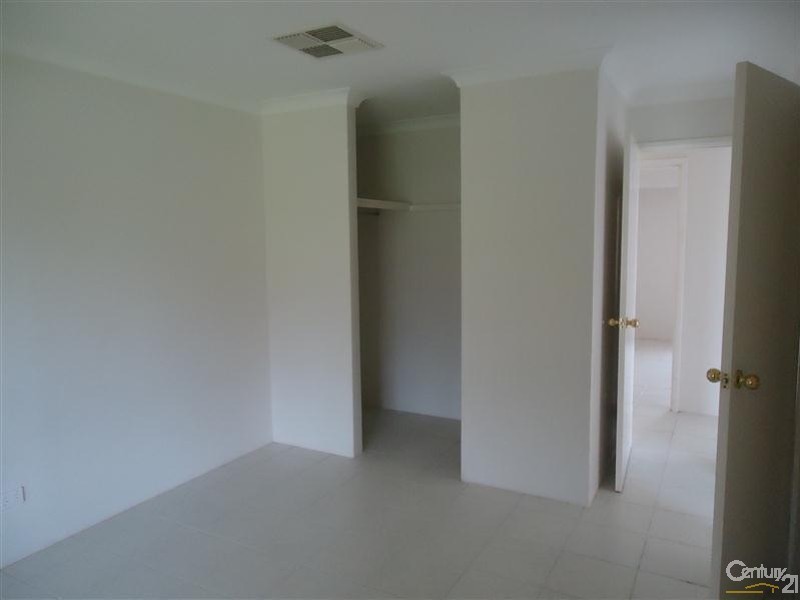 21 Lynda Crescent, Cooloongup WA 6168